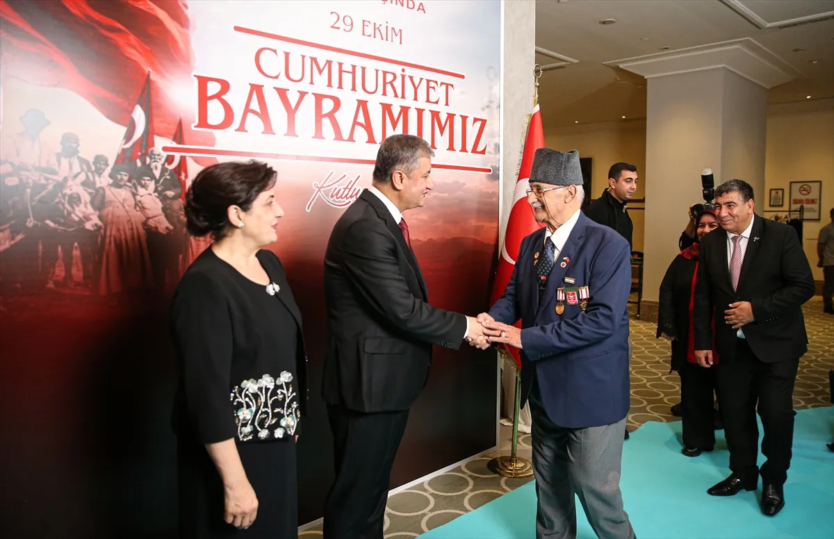 Adana'da 29 Ekim Cumhuriyet Bayramı'nın 103. yıl dönümü resepsiyonla kutlandı