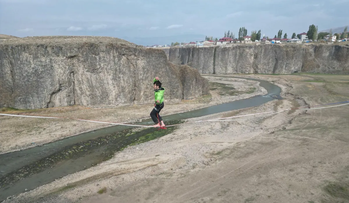 Ağrı Diyadin'de düzenlenen 4. Geleneksel Kanyon Yürüyüşü'nde renkli anlar