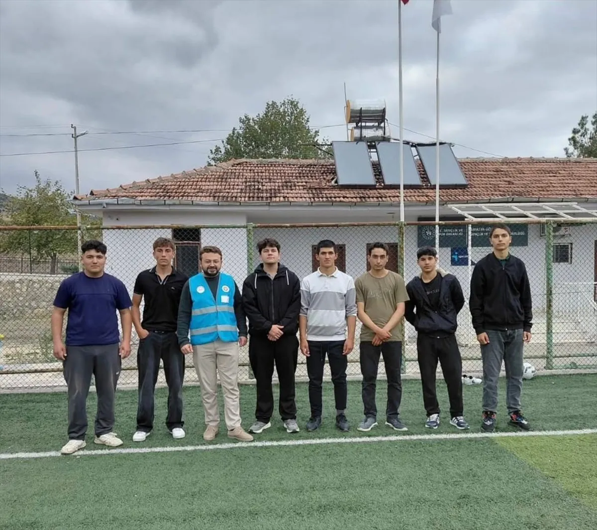 Amasya Göynücek'te liseli öğrenciler dostluk maçında bir araya geldi