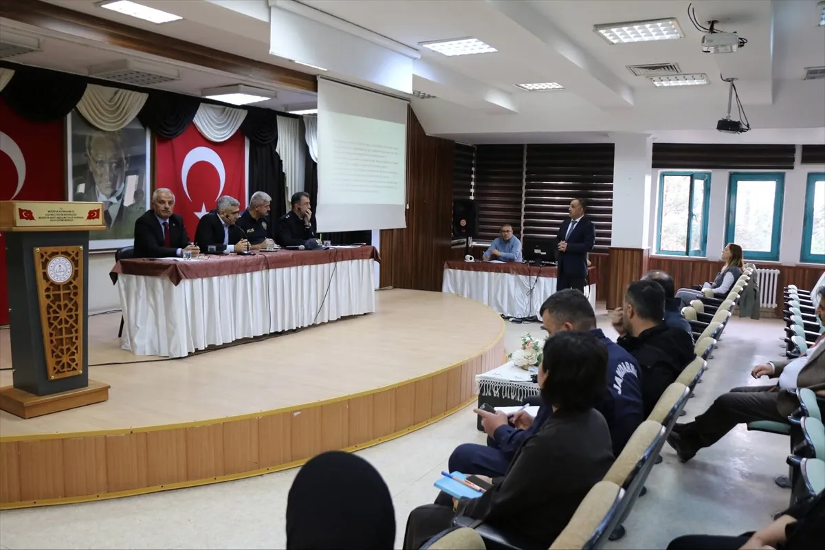 Amasya Merzifon'da okullarda güvenlik önlemleri masaya yatırıldı