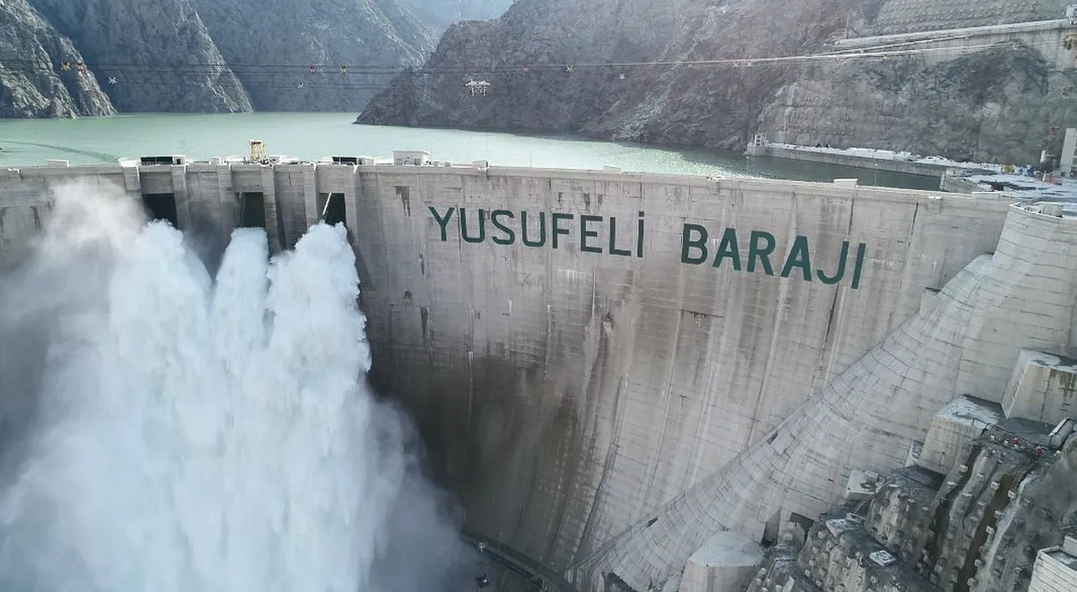 Artvin'deki Yusufeli Barajı 2025 yılında elektrik üretiminde rekor kırdı
