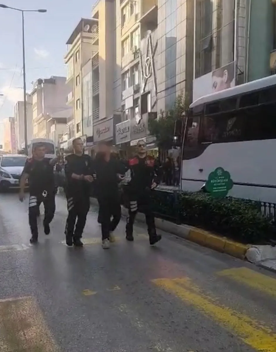 Aydın'ın Efeler ilçesinde iş yerinde silahlı paniğe yol açan şahıs tutuklandı