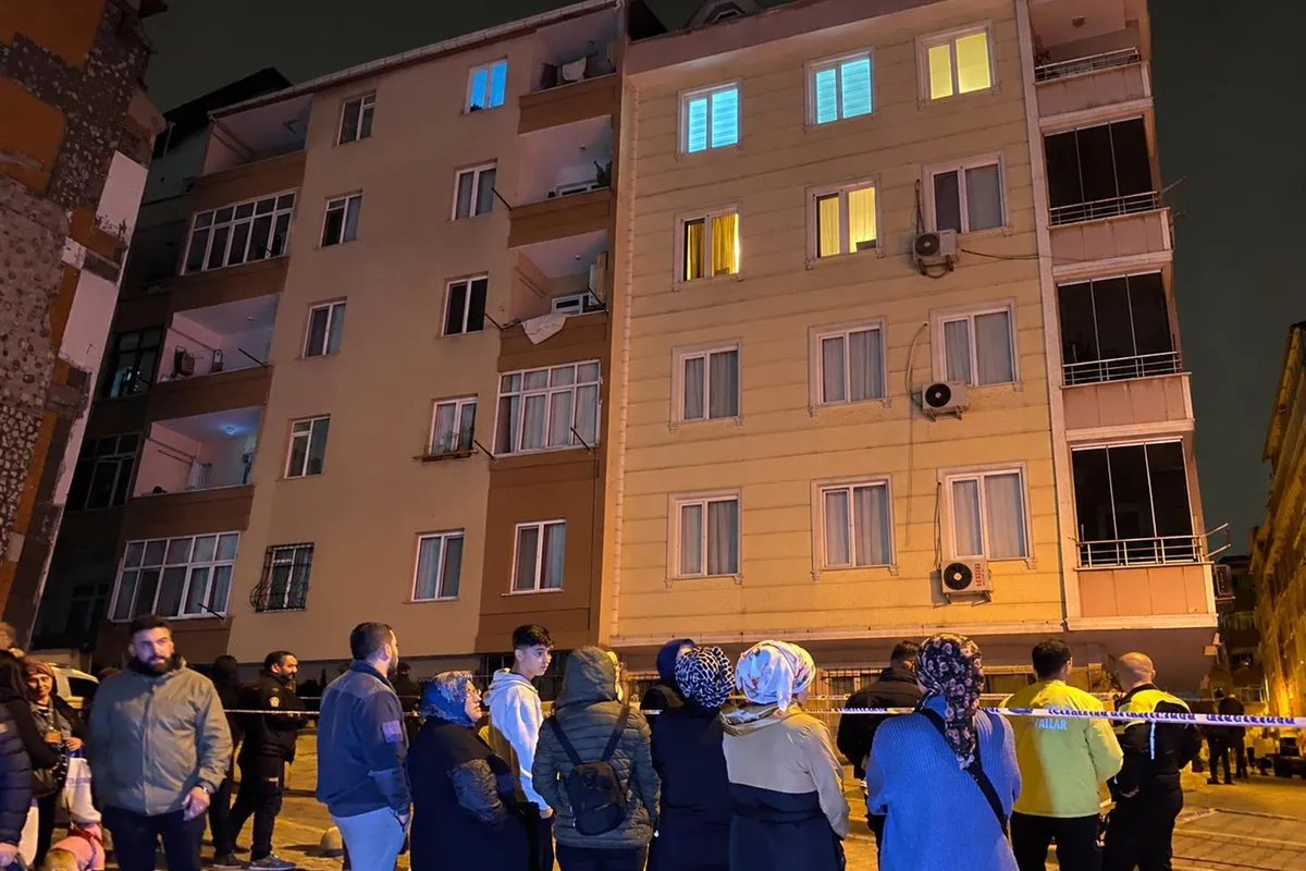 Bahçelievler'de inşaat çalışması nedeniyle iki bina tahliye edildi