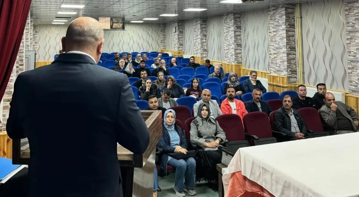Bayburt Fen Lisesinde okul aile birliği genel kurul toplantısı yapıldı
