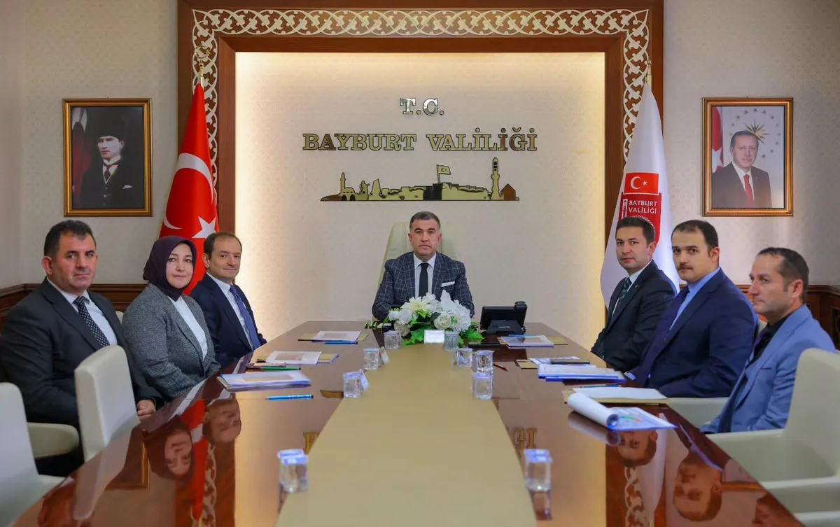 Bayburt'ta sosyal yardımlaşma vakıflarının çalışmaları değerlendirildi