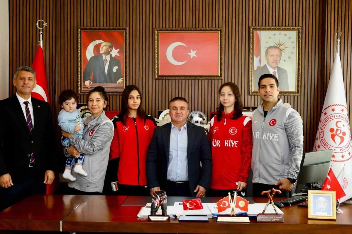 Bilecikli tekvandocular Avrupa şampiyonalarında Türkiye'yi temsil edecek