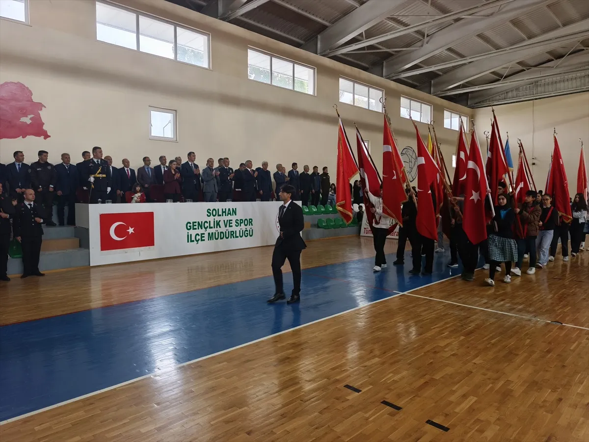 Bingöl'ün Solhan ilçesinde 29 Ekim Cumhuriyet Bayramı coşkuyla kutlandı
