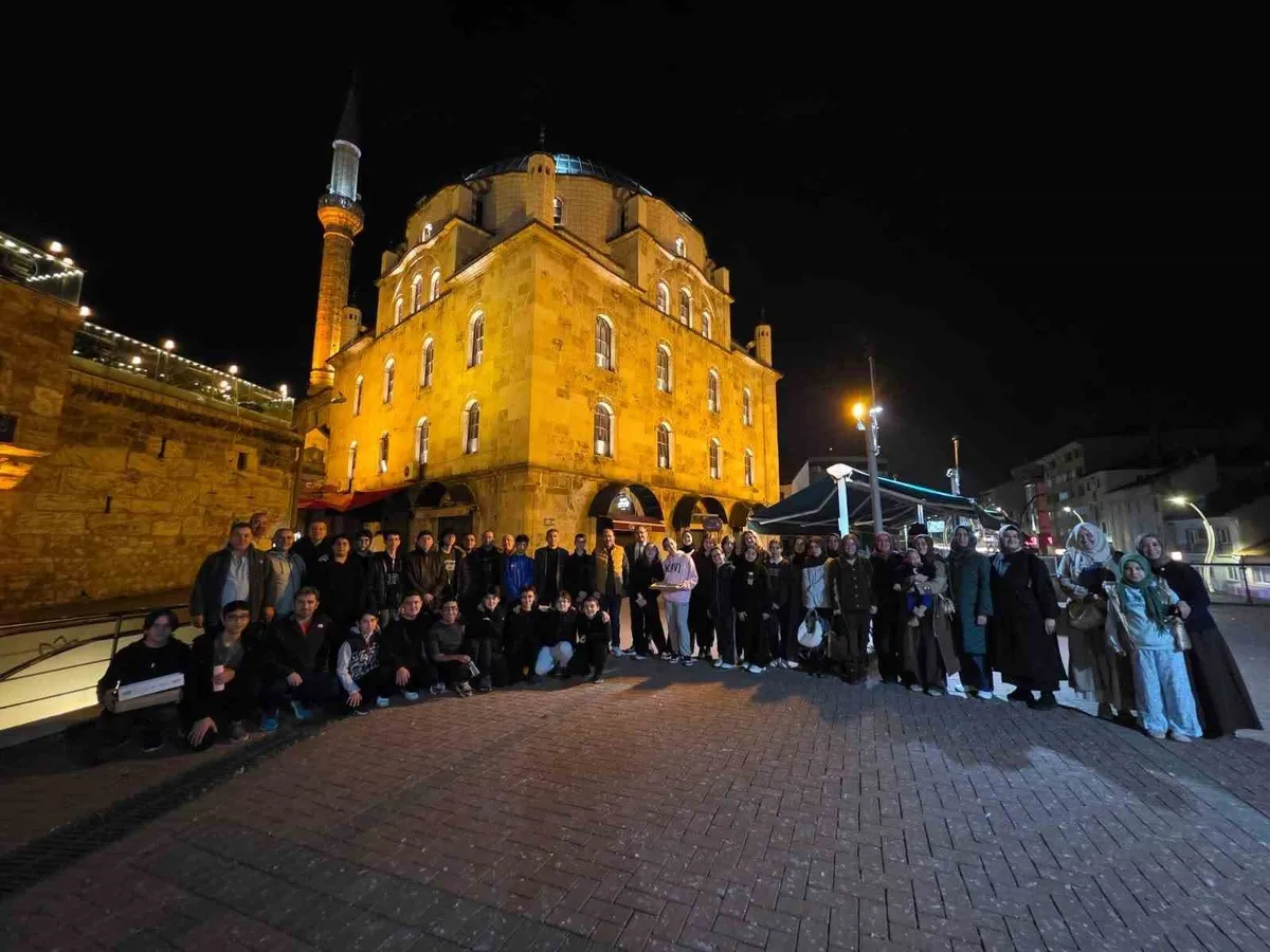 Bolu Fen Lisesi öğrencileri ve aileleri Yıldırım Beyazıt Camii'nde buluştu