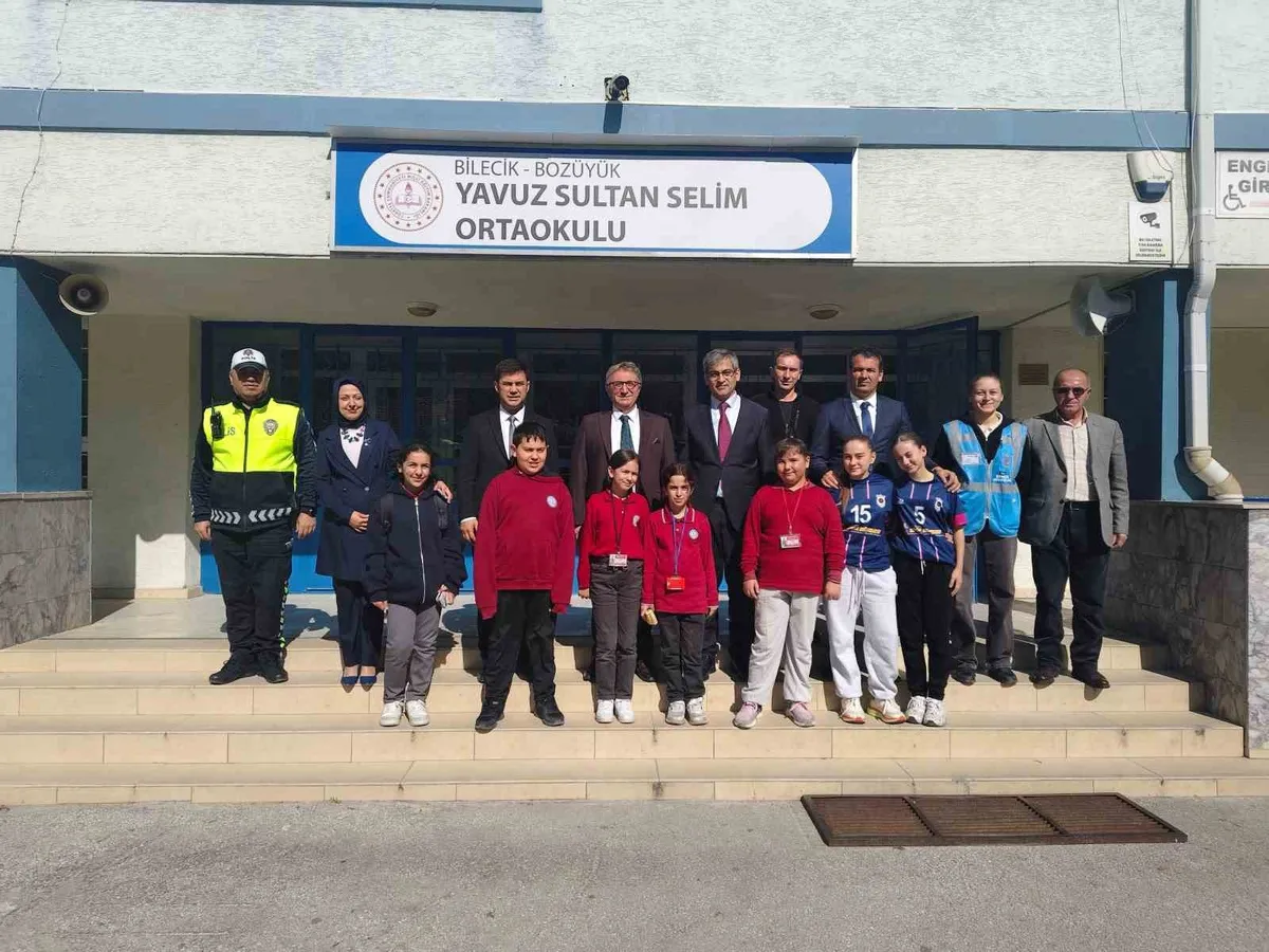 Bozüyük Kaymakamı Helvacı eğitim kurumlarında incelemelerde bulundu