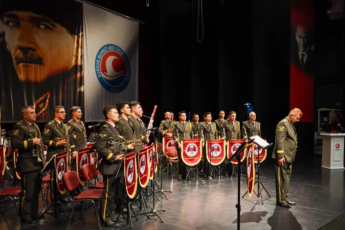 Burdur'da Cumhuriyet'in 103. kuruluş yıl dönümü için bando konseri düzenlendi