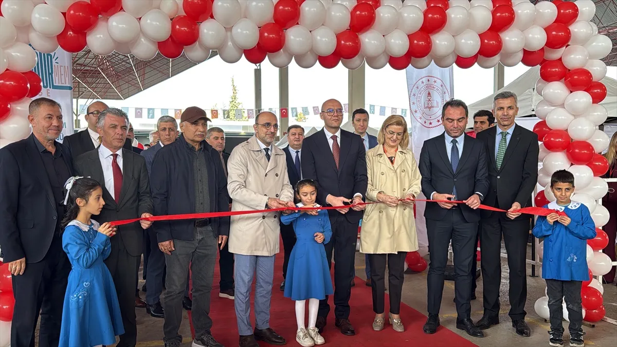 Burdur'da TÜBİTAK destekli tarım ve gıda şenliği kapılarını ziyaretçilere açtı