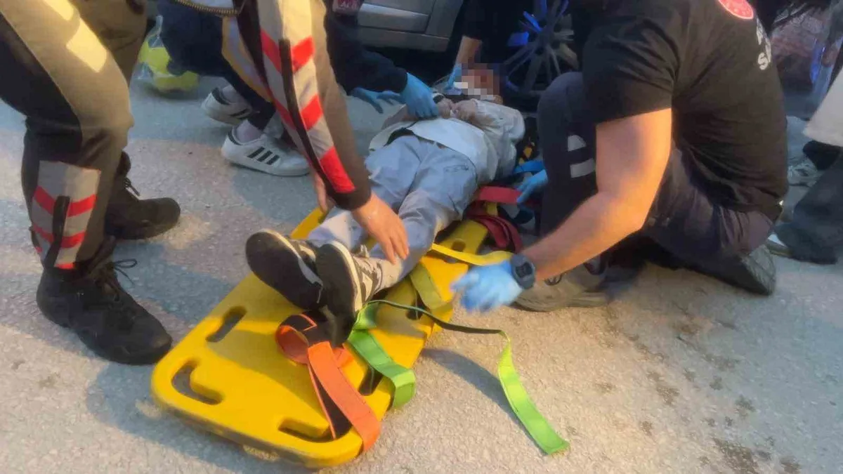 Bursa Mudanya'da motosikletin çarptığı 9 yaşındaki çocuk yaralandı