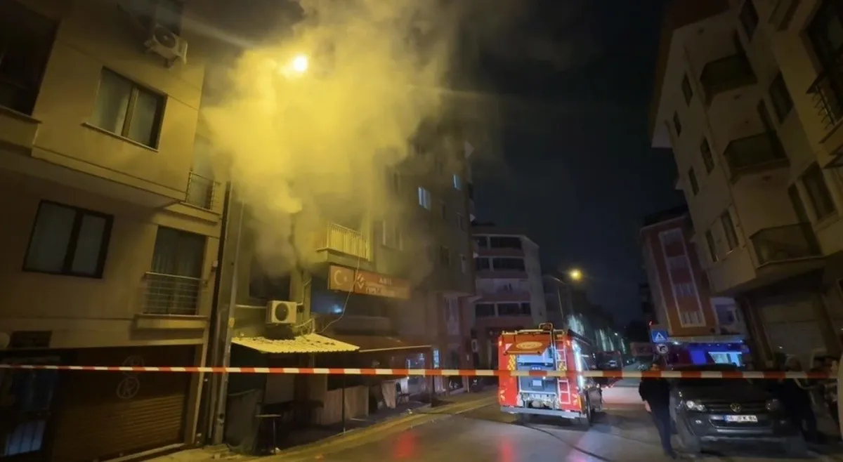 Bursa Nilüfer'deki bir kıraathanede çıkan yangın paniğe neden oldu
