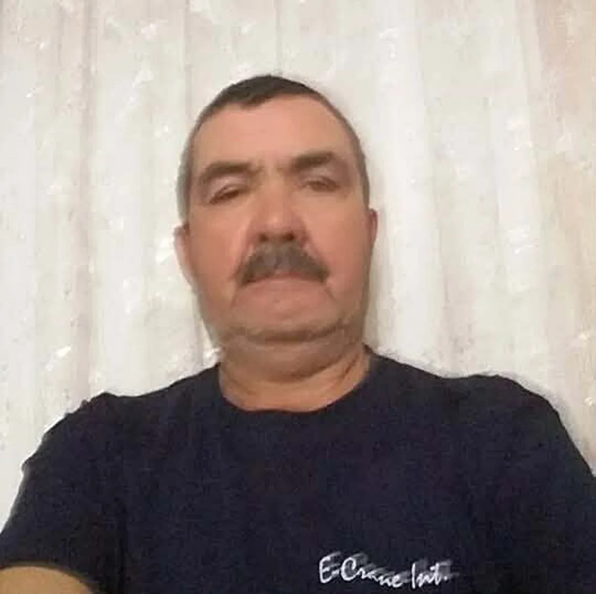 Çanakkale Bayramiç'te tomruk yüklü kamyon devrildi: 1 ölü, 1 yaralı
