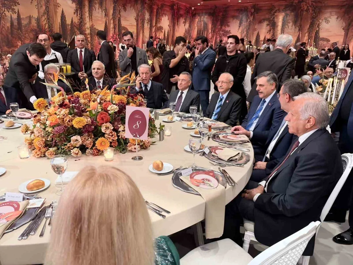 CHP Elazığ Milletvekili Gürsel Erol'un oğlu Ankara'da dünyaevine girdi