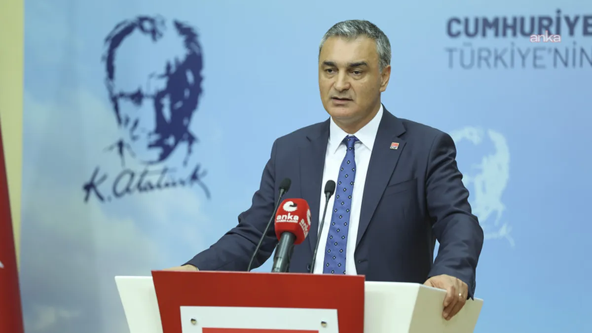 CHP Sözcüsü Müslim Sarı'dan Göreme'deki peribacası göçüğü için mesaj