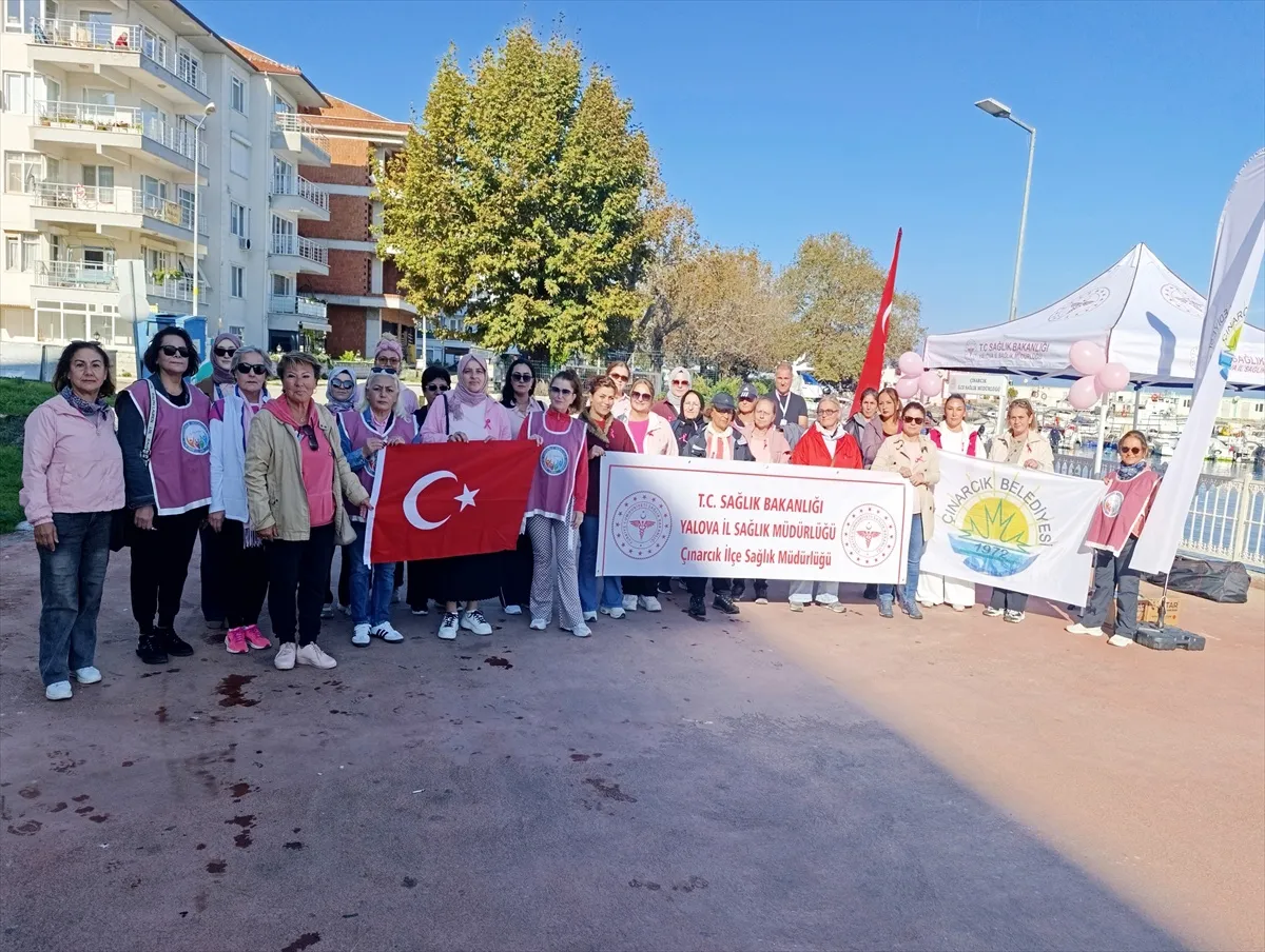 Çınarcık'ta meme kanseri farkındalığı için sahil yürüyüşü düzenlendi