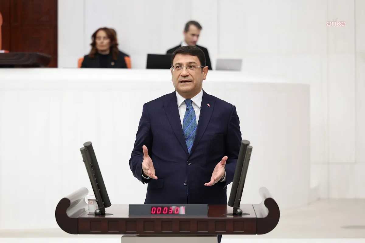 DEVA Partili İdris Şahin'den TBMM'deki fon önergesine sert eleştiri