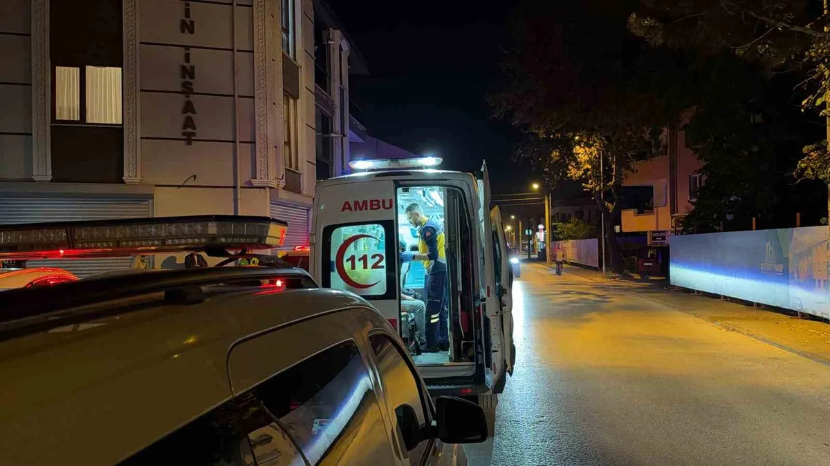 Düzce Aydınpınar Caddesi'nde motosiklet kazası: 2 kişi yaralandı