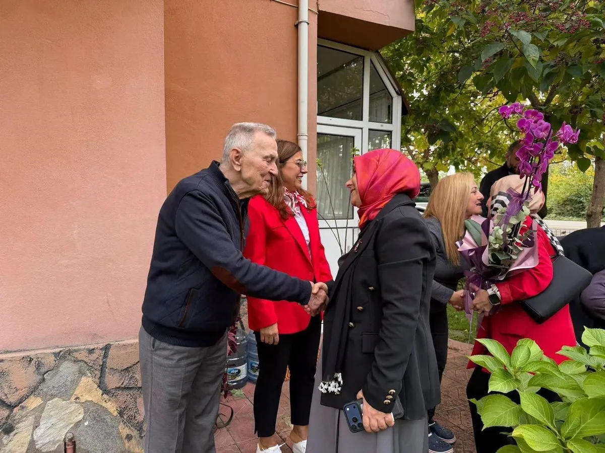 Düzce İl Milli Eğitim Müdürü Gülşen Özer'den şehit ailesine ziyaret