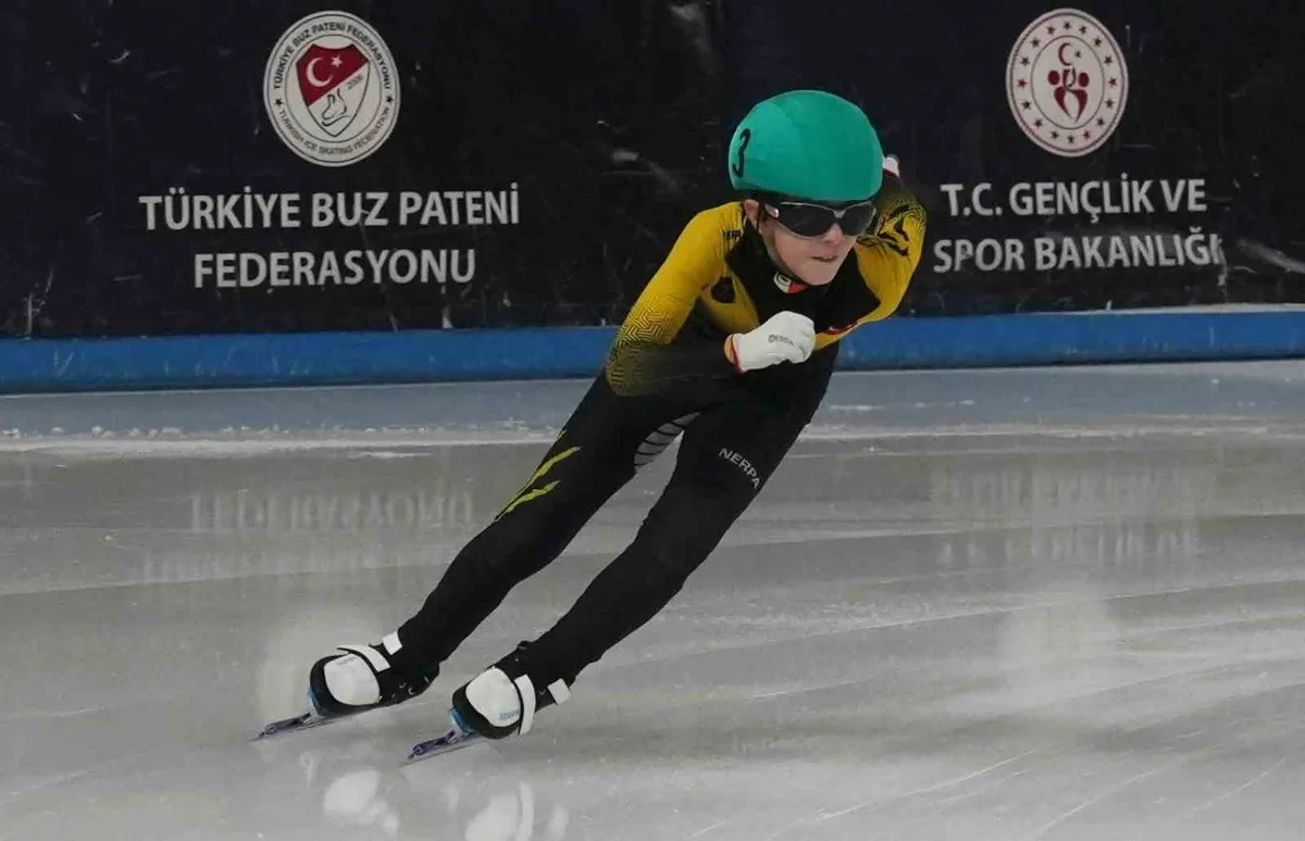 Erzurum'da düzenlenen Short Track Federasyon Kupası 1'in ikinci günü tamamlandı