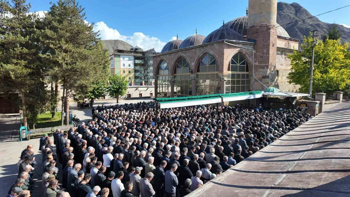 Erzurum'un Oltu ilçesinde esnaf Ahmet Turan hayatını kaybetti