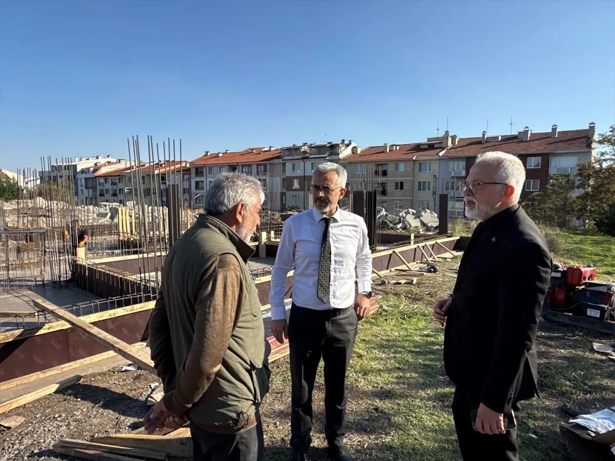 Eskişehir Tepebaşı'ndaki yeni sağlık merkezi inşaatı yerinde incelendi