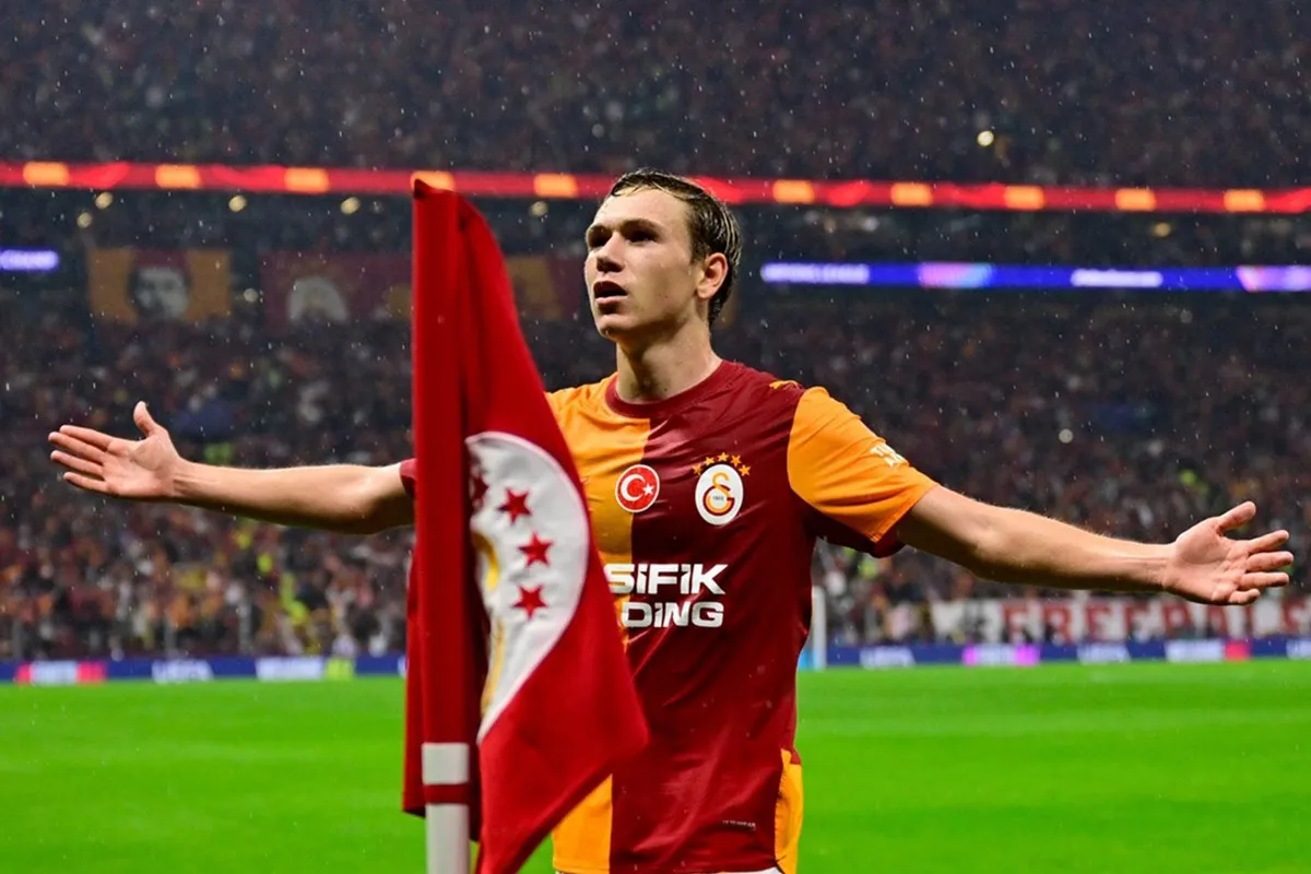 Galatasaray'ın yıldızı Aleksey Batrakov için 50 milyon Euro'luk transfer iddiası