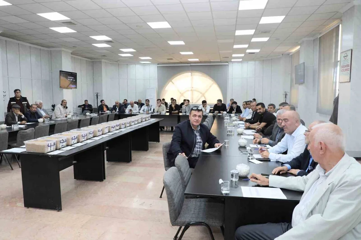 Gaziantep Ticaret Borsası'nda TİGEM'in buğday ve nohut ürünleri satışa sunuldu
