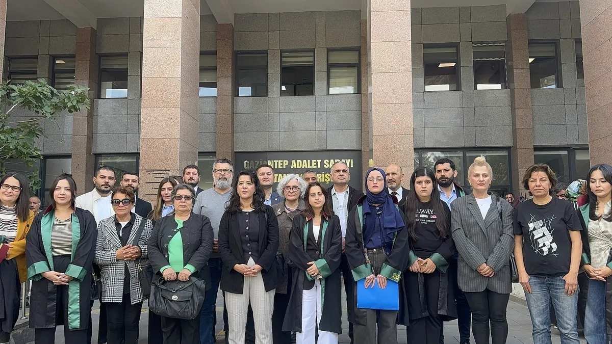 Gaziantep'te Ahmet Aslansoy'un yargılandığı taciz davası 3 Kasım'a ertelendi