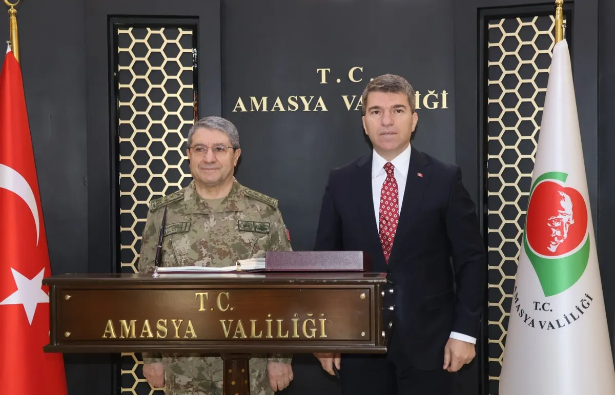 Genelkurmay Başkanı Orgeneral Selçuk Bayraktaroğlu Amasya'da temaslarda bulundu