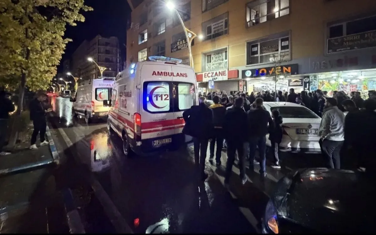 Hakkari Yüksekova'da depo tartışması silahlı kavgaya dönüştü: 3 yaralı