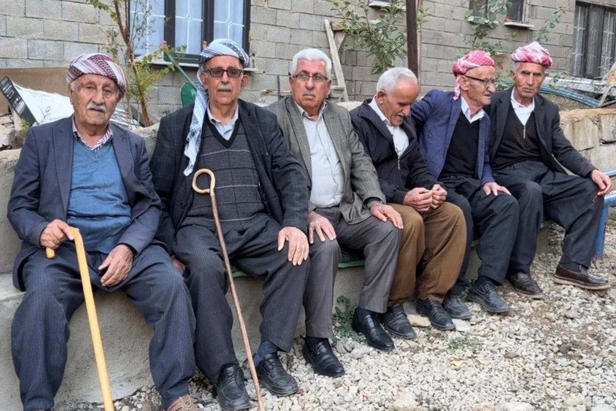 Hakkari'nin Yüksekova ilçesinde köylüler 31 yıl sonra evlerine dönmek istiyor