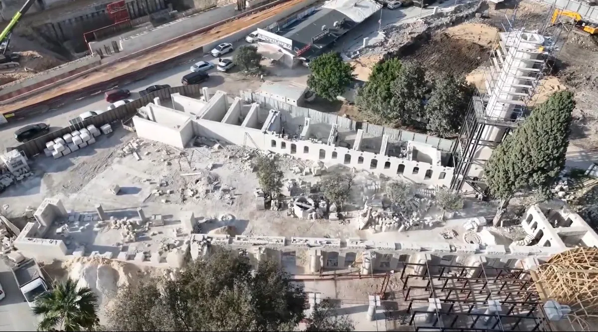 Hatay Valisi Mustafa Masatlı Antakya Ulu Camii'ndeki çalışmaları inceledi