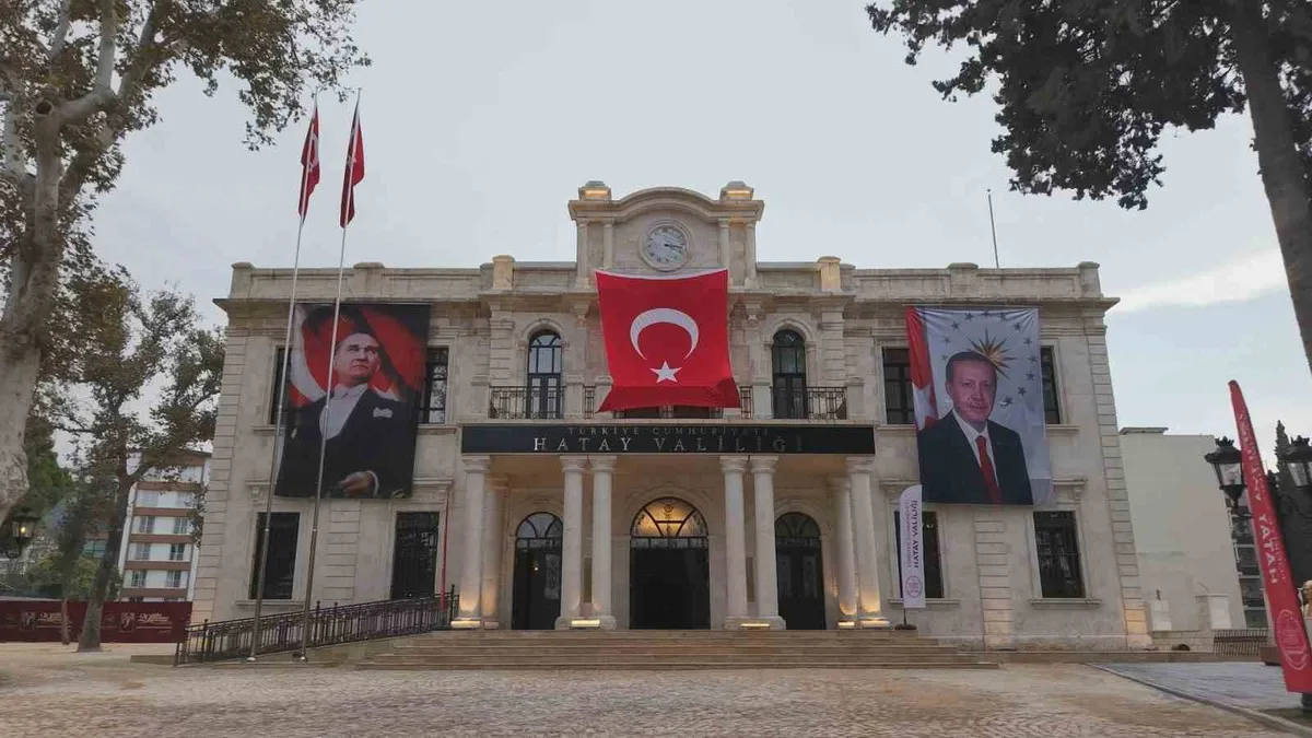 Hatay'da 98 yıllık tarihi valilik binası yeniden hizmete açıldı