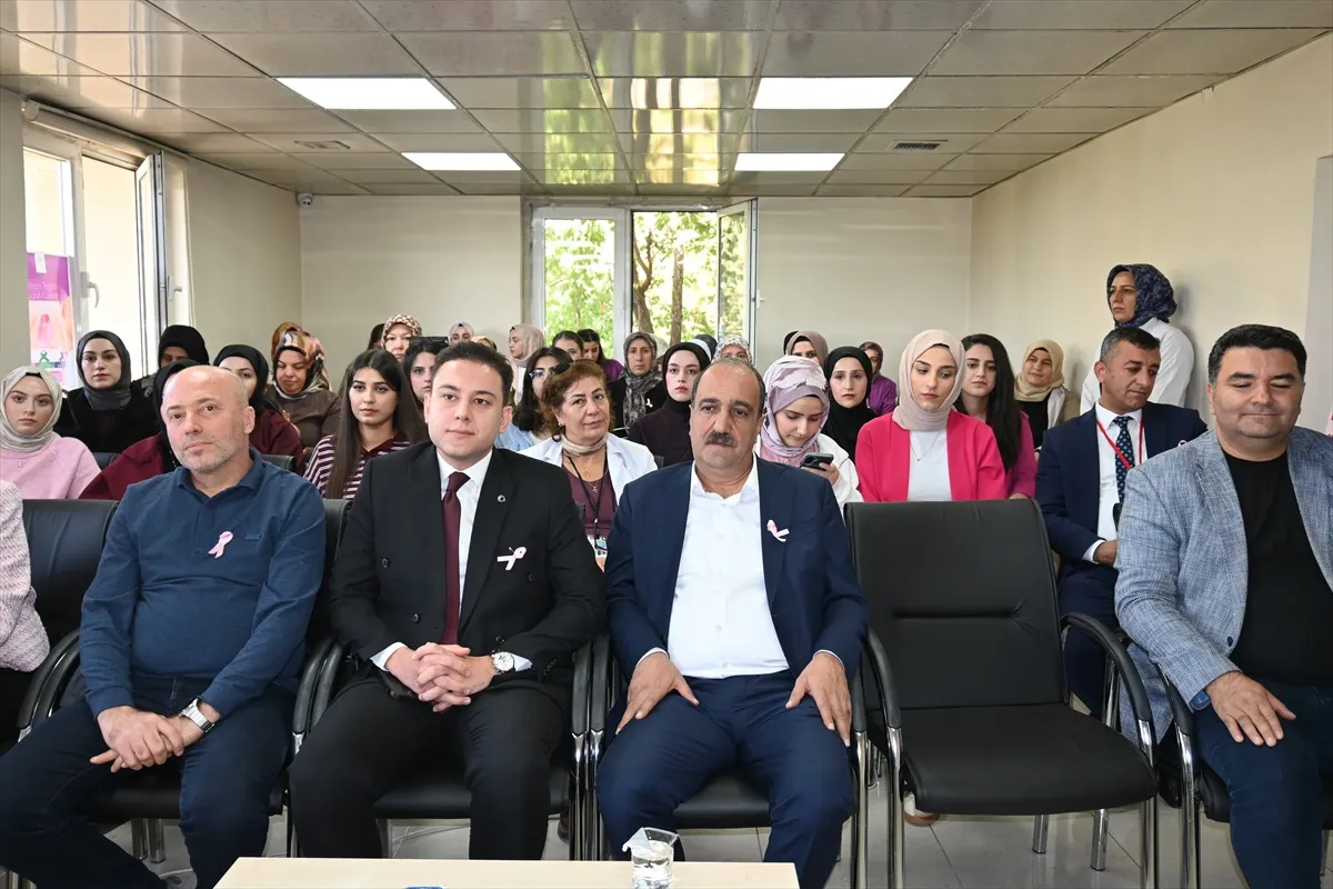 Hizan Devlet Hastanesinde meme kanseri farkındalığı için program düzenlendi