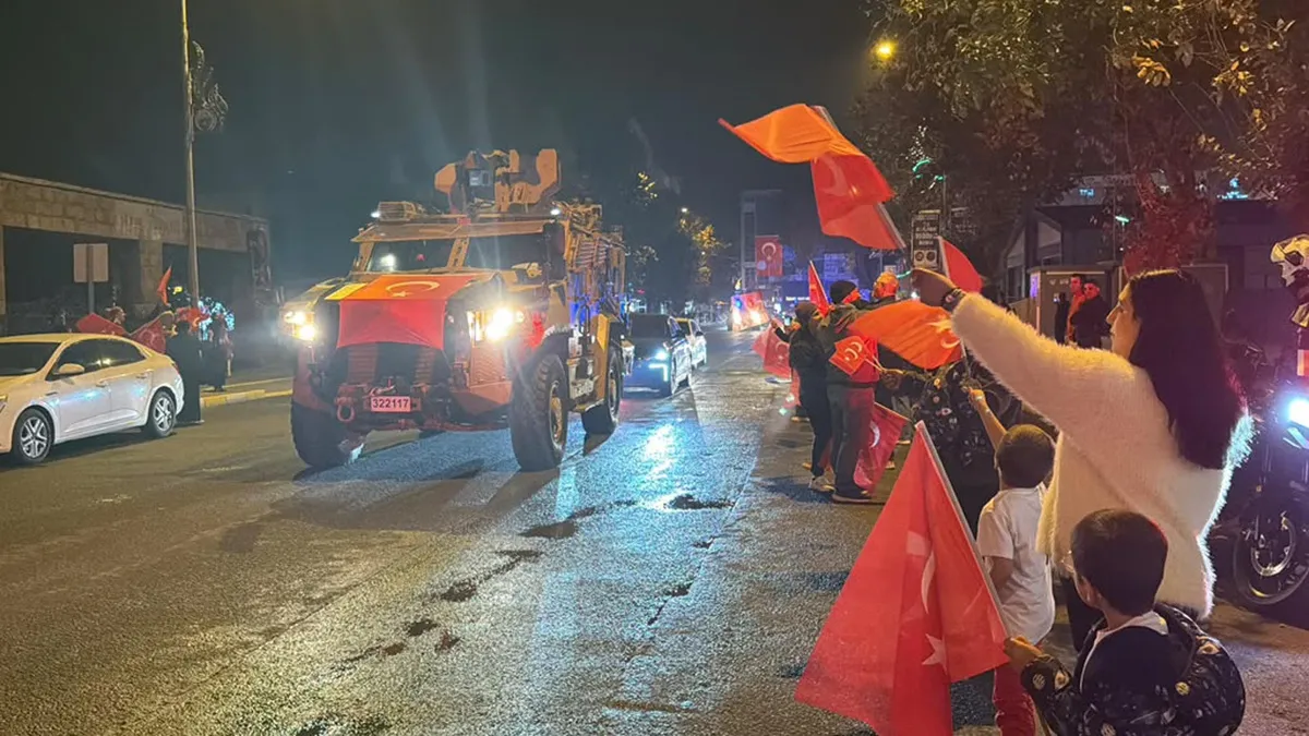 Iğdır'da 103'üncü yıl için 103 araçlık Cumhuriyet Bayramı konvoyu düzenlendi