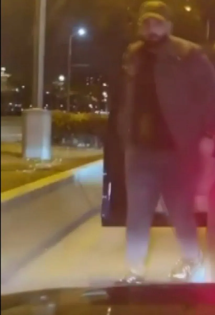 İzmir Konak'ta trafikte dehşet anları: Aileye araçla yol kesip tehdit