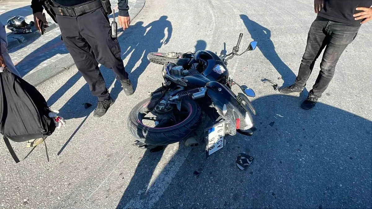 Karaman'da otomobil ile motosikletin çarpıştığı kazada bir kişi yaralandı