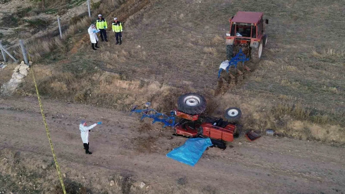 Karaman'ın Gülkaya köyünde traktör kazası: 55 yaşındaki sürücü hayatını kaybetti