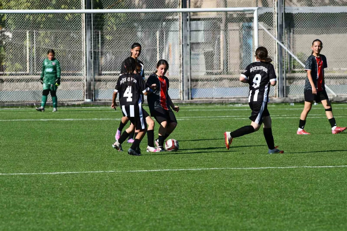 Kılıçaslan Yıldızspor, Yozgat temsilcisi Bişekspor'u 7-3 mağlup etti