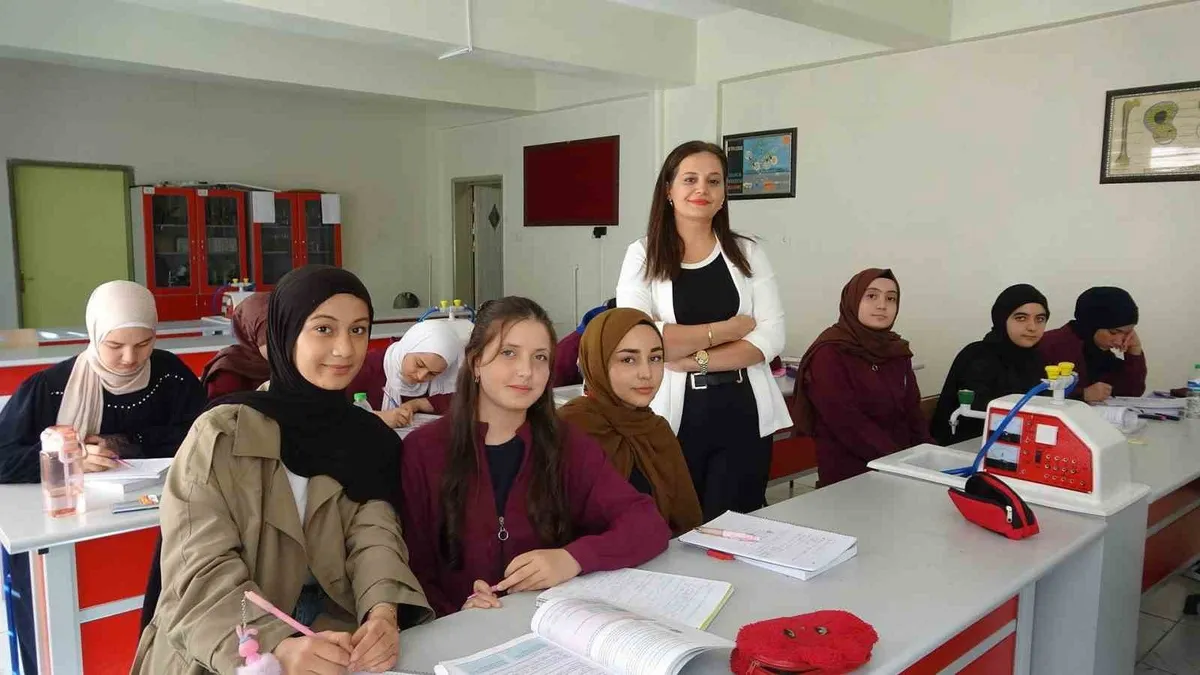Kilis'te kimya öğretmeni yapay zeka ile dersleri daha anlaşılır kıldı