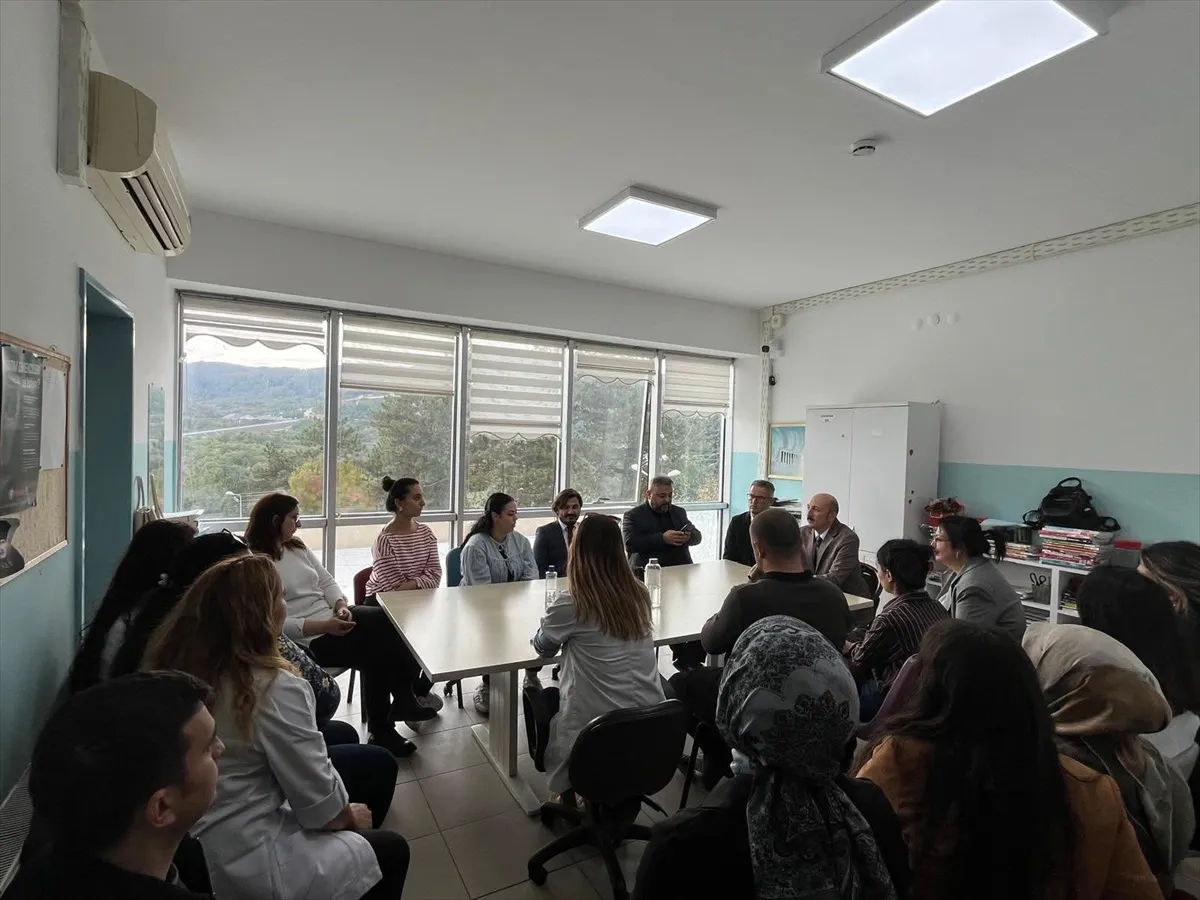 Kırklareli İl Milli Eğitim Müdürü Altınöz Demirköy'de okul denetimlerinde bulundu