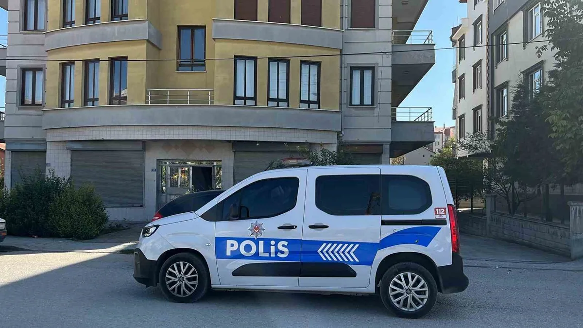 Konya'da kedi tüyü tartışması: Komşular birbirini yaraladı