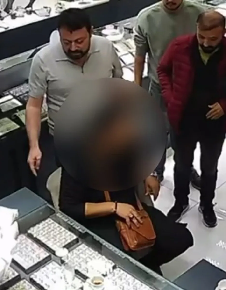 Konya'da polis olduğunu söyleyerek 1 kilo 200 gram altın alan şüpheli yakalandı