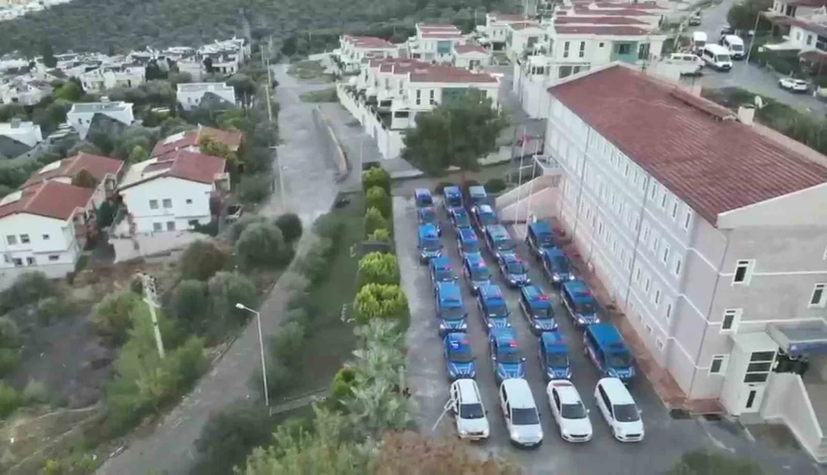 Kuşadası'nda uyuşturucu operasyonu: 45 şüpheli hakkında işlem başlatıldı