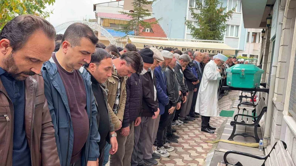 Kütahya'da tren kazasında yaşamını yitiren Mevlüt Eren Aslan son yolculuğuna uğurlandı