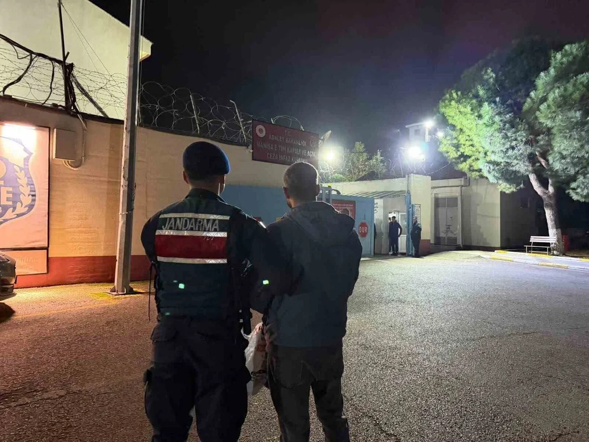 Manisa Turgutlu'da 21 yıl 4 ay hapis cezası bulunan firari yakalandı