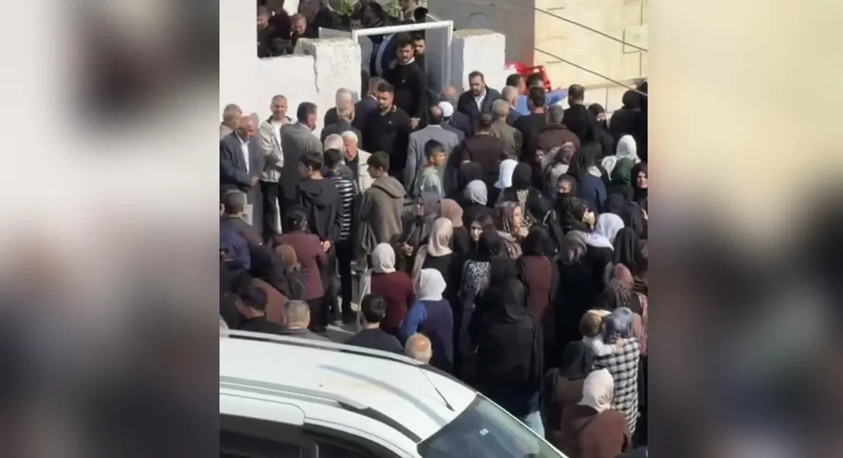 Mardin Nusaybin'de kanala düşen araçta hayatını kaybeden 6 kişi defnedildi