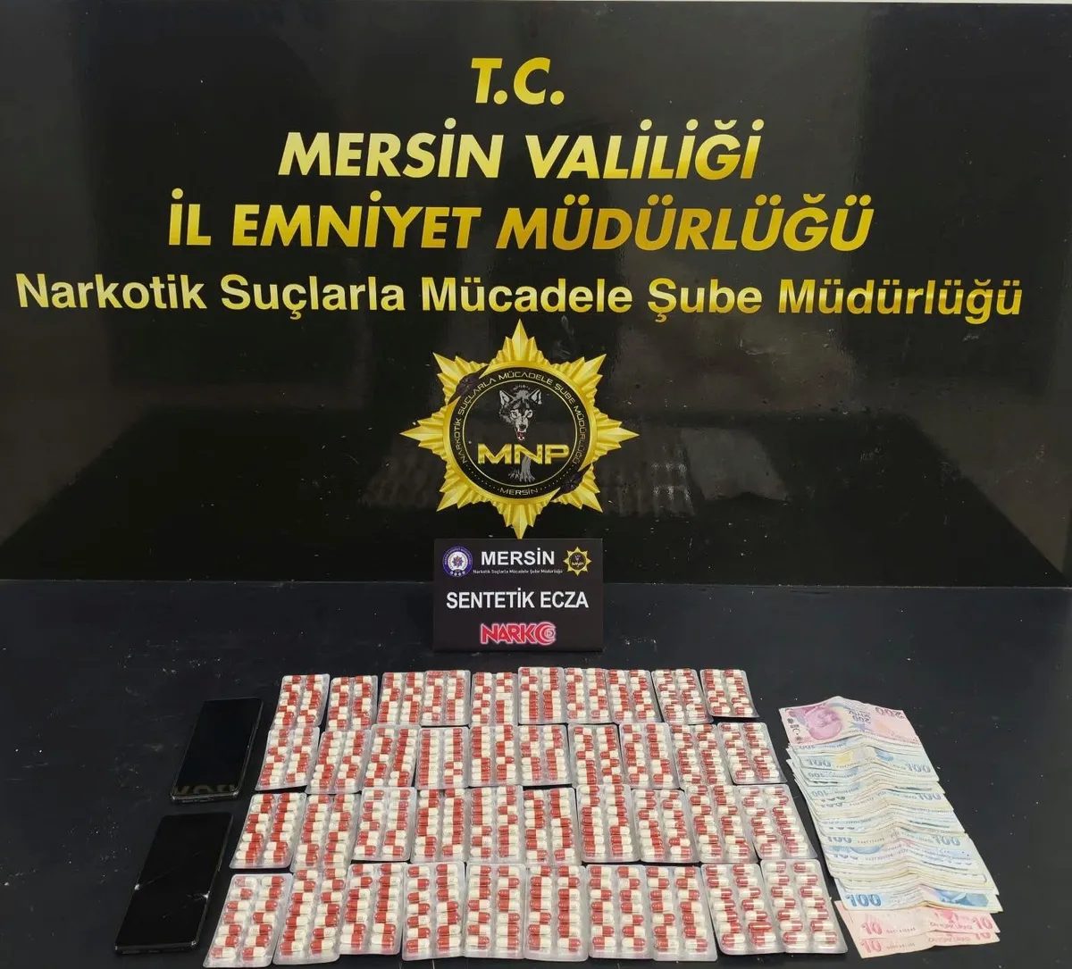 Mersin'de uyuşturucu operasyonu: 4 şüpheli tutuklanarak cezaevine gönderildi